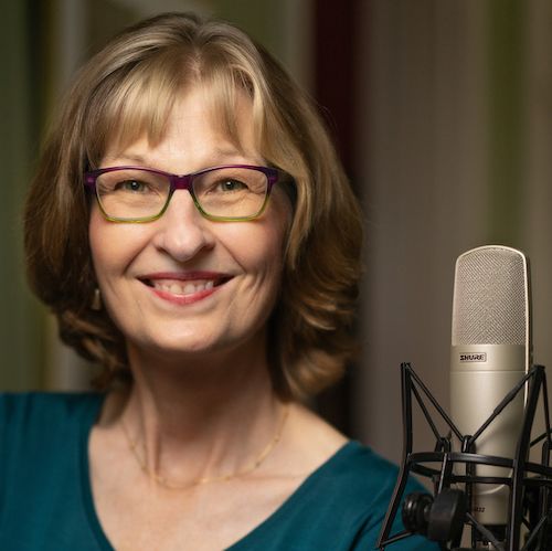 photo of Lisa Leonard